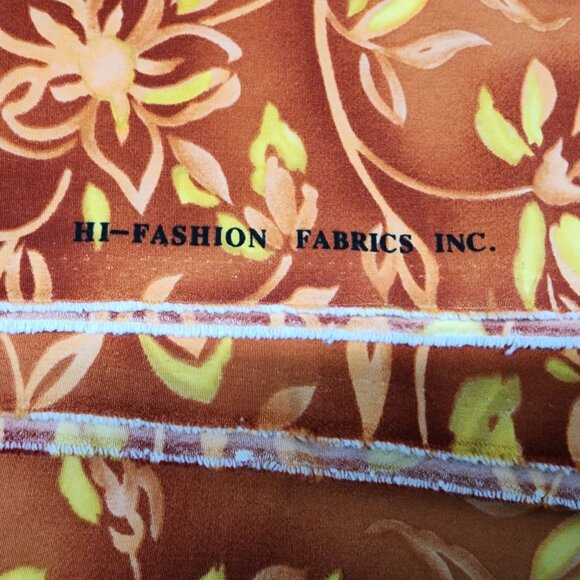 Vintage Floral Fabric By HI-Fashion Fabrics Inc. 44" Wide 3 Yards Non Stretch - Picture 3 of 6